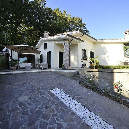 Villa Manziana Esterno foto